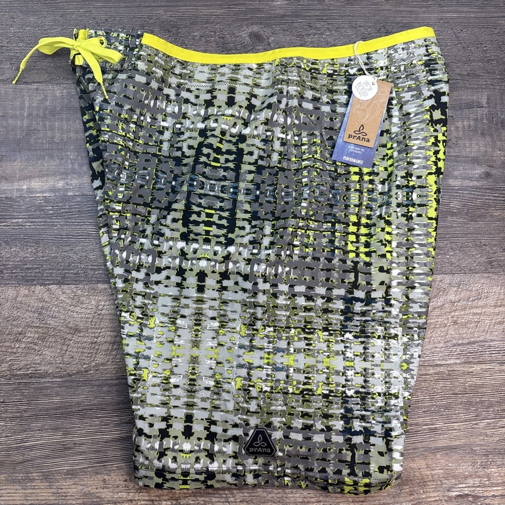 Prana‎ Catalyst 9" Board Shorts Men's Size 40 Wild Sage Ripple Print Swim